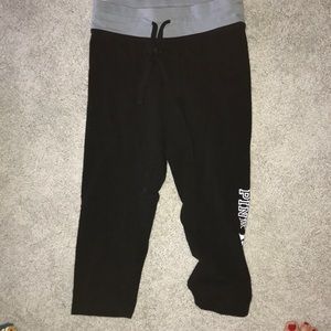 PINK Crop yoga pants with tie waist Detail